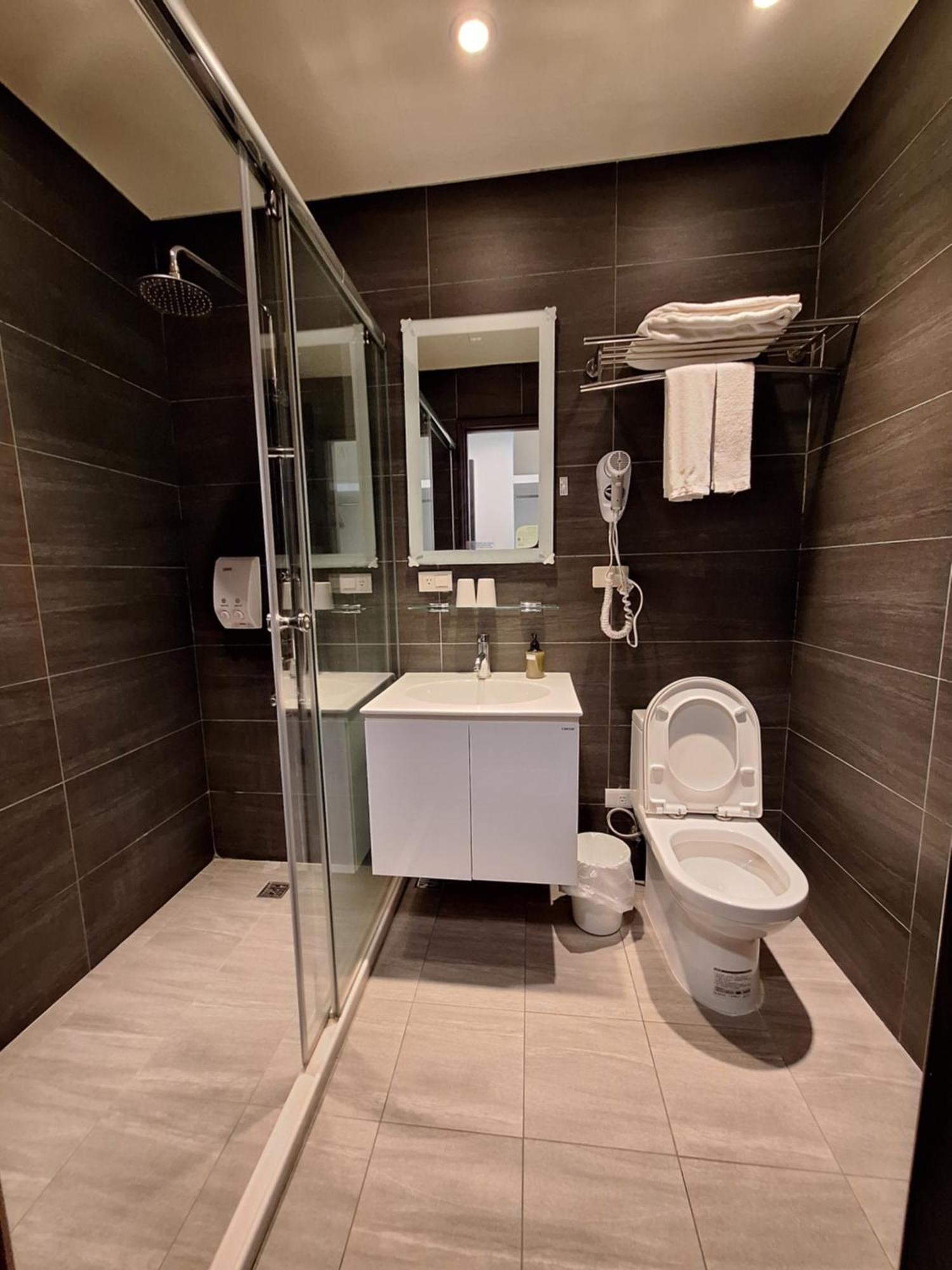 טאויואן Honest & Warm Hotel מראה חיצוני תמונה