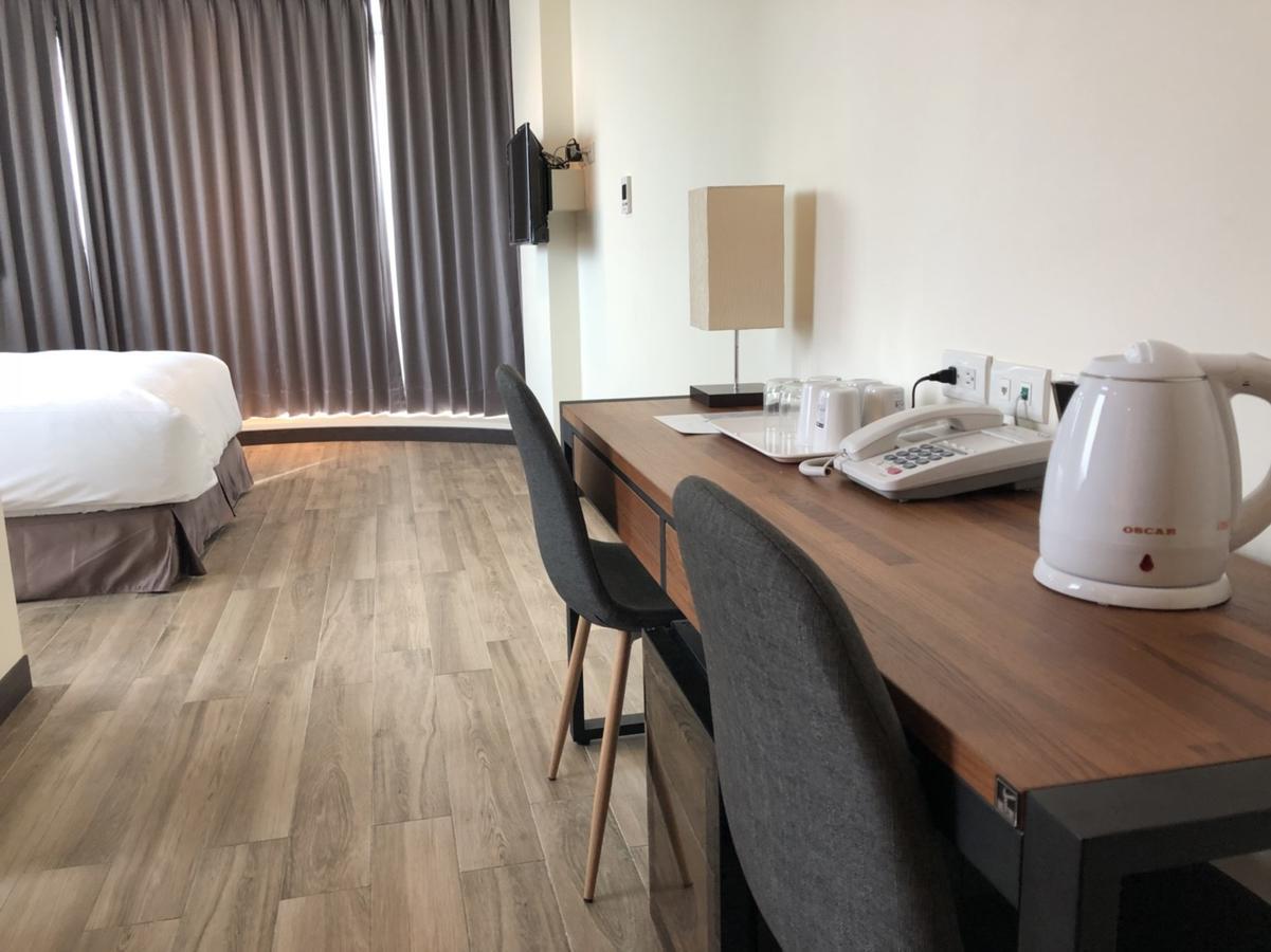 טאויואן Honest & Warm Hotel מראה חיצוני תמונה