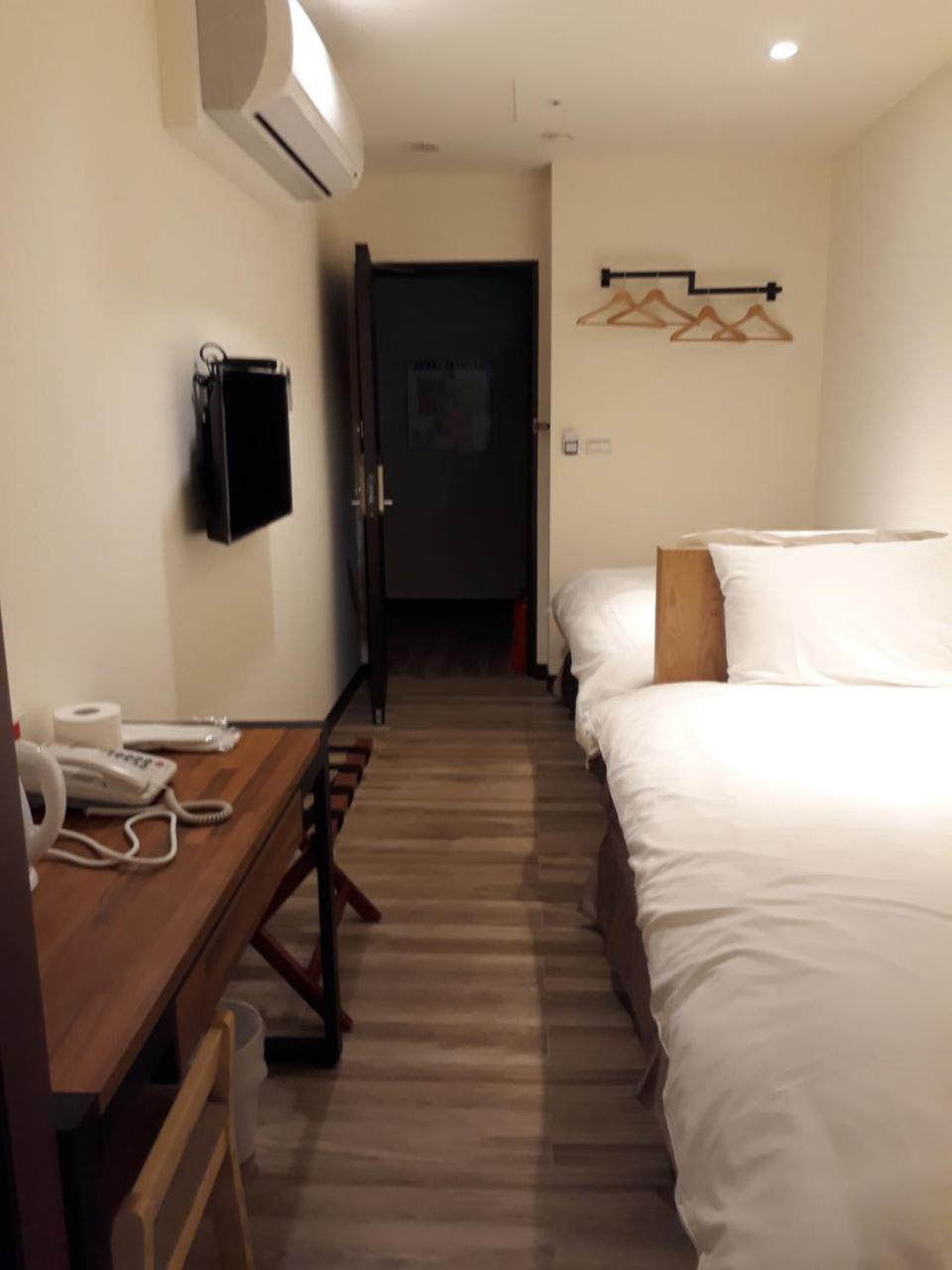טאויואן Honest & Warm Hotel מראה חיצוני תמונה