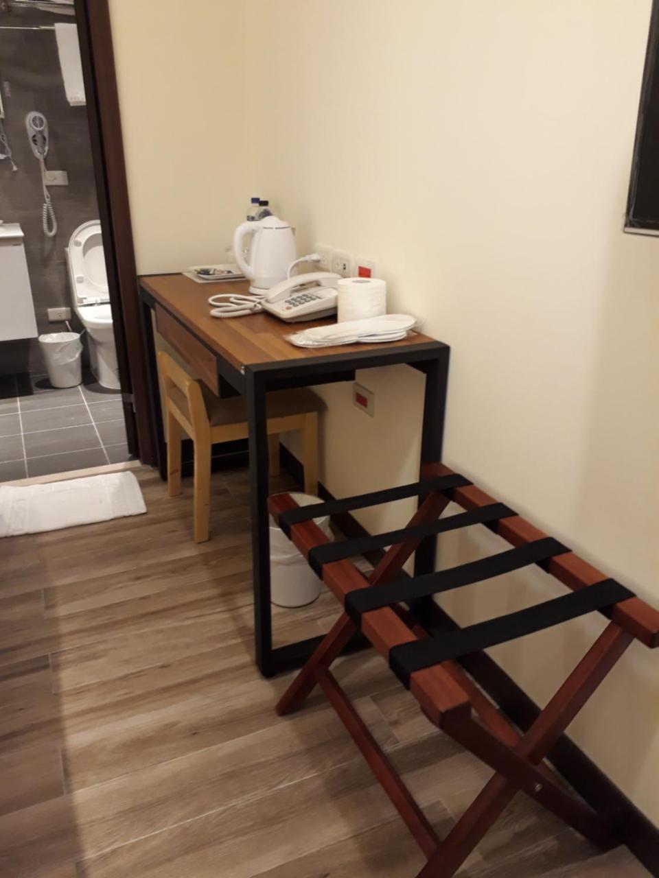 טאויואן Honest & Warm Hotel מראה חיצוני תמונה